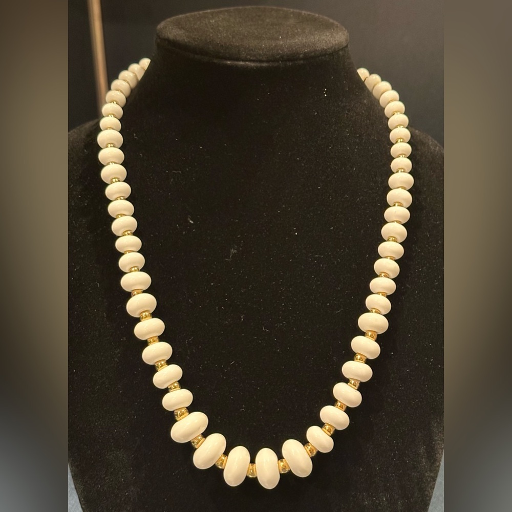 NAPIER Signed White Graduated Beaded Gold Accents Necklace Spring Ring Clasp.
